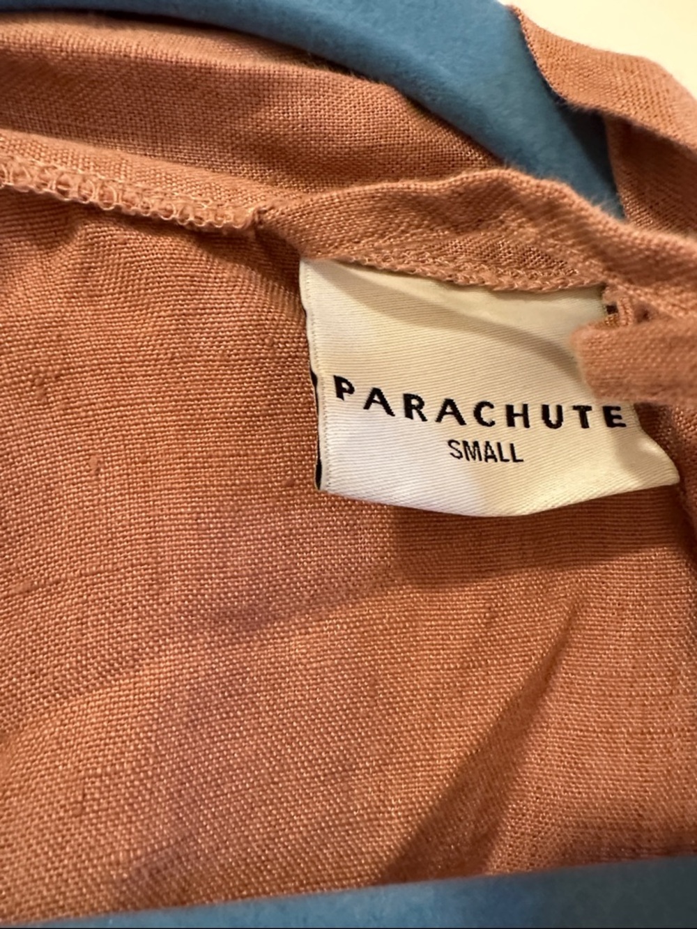 Parachute Small Linen Robe in Rust - Picture 2 of 4